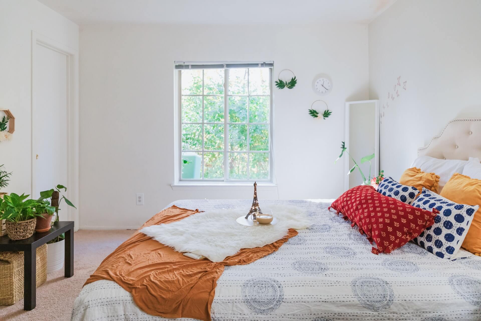10 Small Living Room Decoration Ideas
