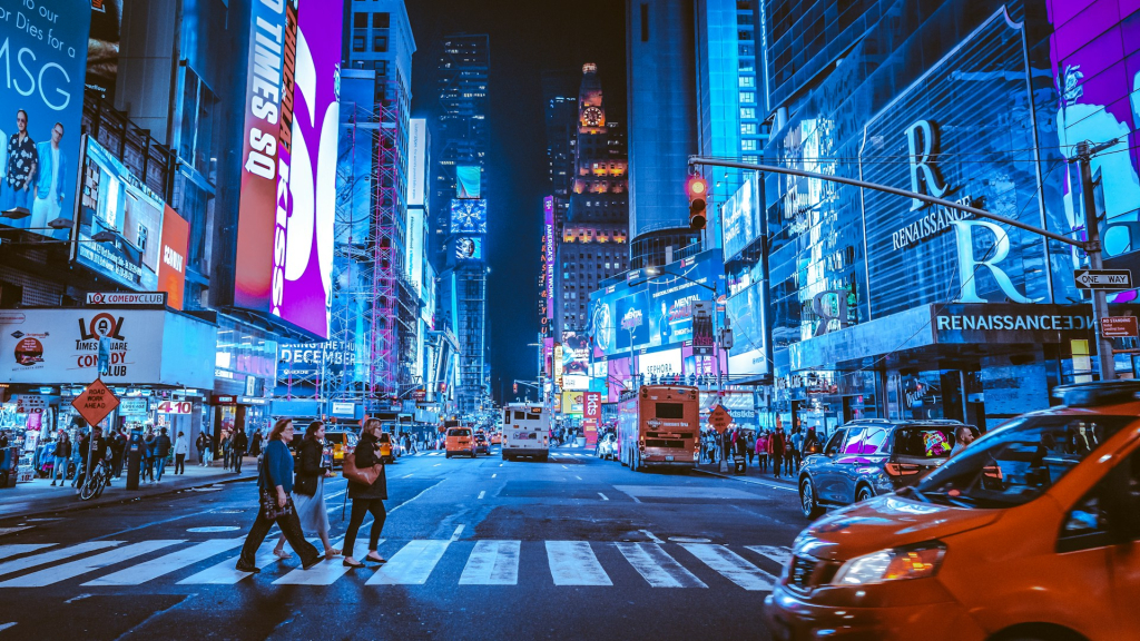 Picture of Times Square in New York City at night